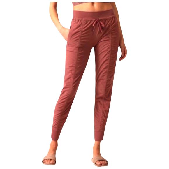 NWOT Athleta Mauve Red Attitude II Lined Jogger Pants Women’s Size 16 - Picture 5 of 9